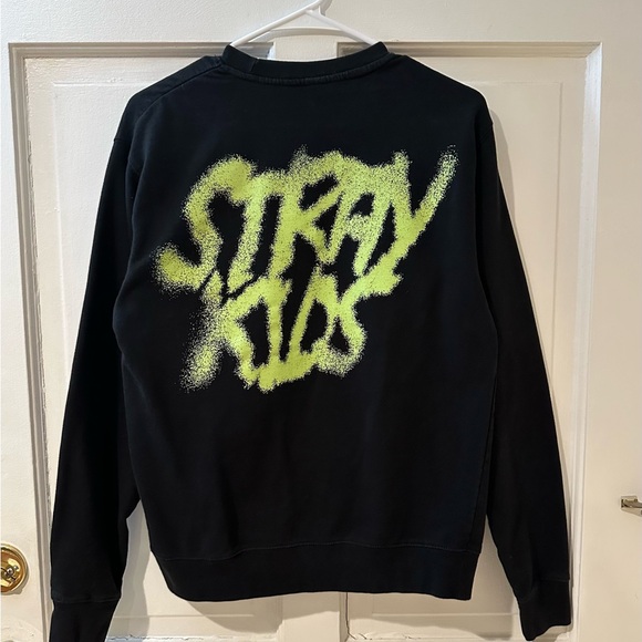 Stray Kids sweatshirt - Picture 2 of 2